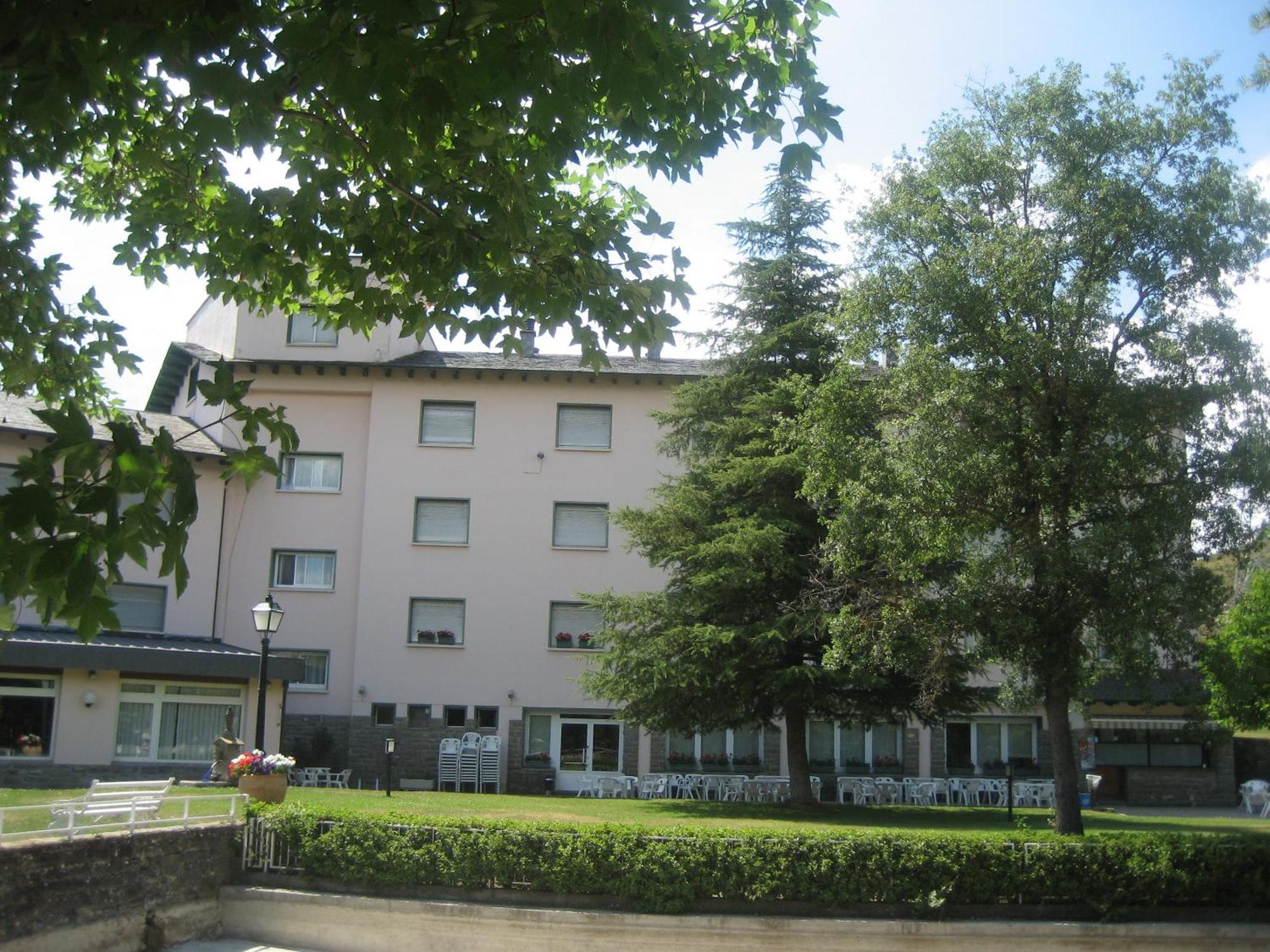Hotel La Pardina Sabinanigo Bagian luar foto